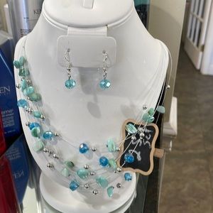 Women’s necklace